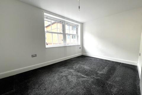 2 bedroom flat to rent, Old Foundry Road, Ipswich IP4