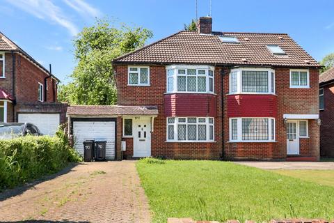 3 bedroom semi-detached house for sale, Caterham Drive, Coulsdon