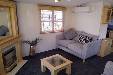 2 bedroom mobile home for sale, Chapel Hill Marina & Caravan Park, Chapel Hill, Lincoln, LN4