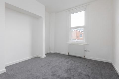 2 bedroom apartment to rent, Lightburne Avenue, Lytham St Annes FY8