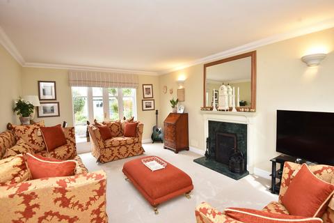 8 Appleby Avenue, Knaresborough, HG5 9LZ