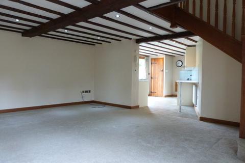 3 bedroom barn conversion to rent, Old Birmingham Road, Marlbrook