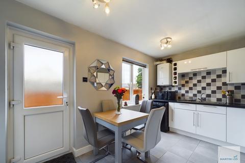 9 Garton Close, Nottingham, NG6 8RZ