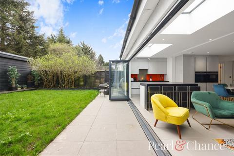 5 bedroom semi-detached house for sale, The Vale, London, NW11