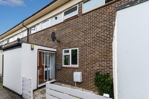4 Brabazon Avenue, Wallington, SM6 9ES