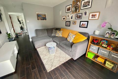 4 Brabazon Avenue, Wallington, SM6 9ES