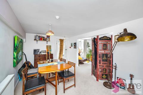 1 bedroom apartment for sale, Marine Square, Brighton