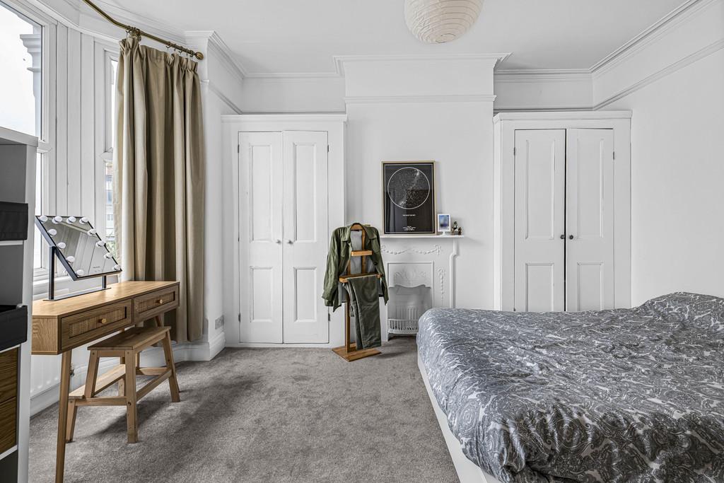 Bedroom 1 (2)