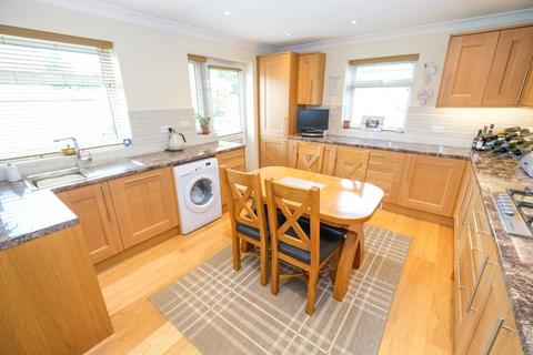 6 Mosyer Drive, Orpington, BR5 4PW