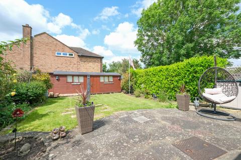 6 Mosyer Drive, Orpington, BR5 4PW