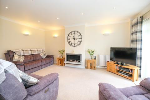 6 Mosyer Drive, Orpington, BR5 4PW
