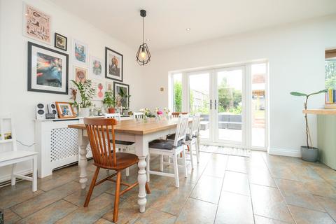 41 Derry Downs, St Mary Cray, Orpington, BR5 4DU