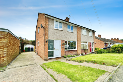 3 bedroom semi-detached house for sale, Beechwood Road, Telford TF4