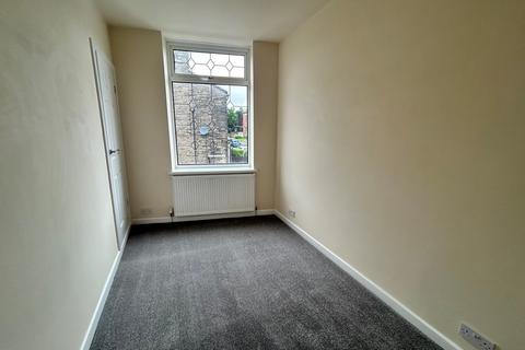 4 bedroom apartment to rent, Rooley Moor Road, Meanwood OL12