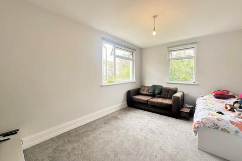 Studio for sale, Westbourne Gardens, Hove, BN3 5PQ