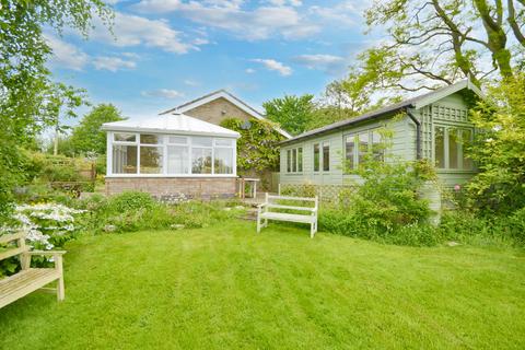 2 bedroom detached bungalow for sale, Barkwith Road, South Willingham LN8 6NN