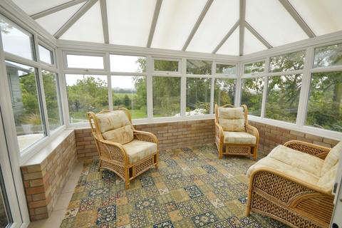 2 bedroom detached bungalow for sale, Barkwith Road, South Willingham LN8 6NN