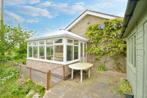 2 bedroom detached bungalow for sale, Barkwith Road, South Willingham LN8 6NN