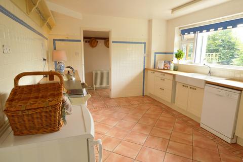 West Lodge Barkwith Road, South Willingham, Market Rasen, LN8 6NN