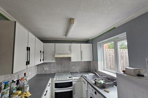 2 bedroom end of terrace house to rent, Lower Cannon Road, Heathfield TQ12