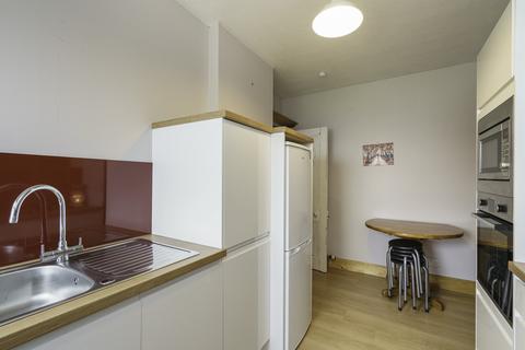 1 bedroom apartment to rent, Hillhead Terrace Flat B Mid level , Aberdeen, Aberdeen