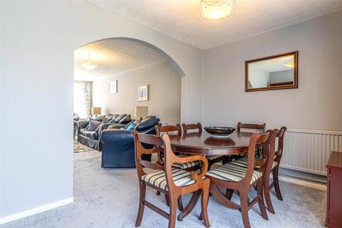 6 Fieldfare, Swindon, SN3 5BE
