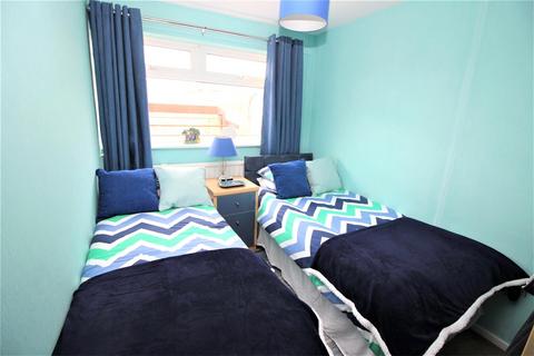 6 Fieldfare, Swindon, SN3 5BE