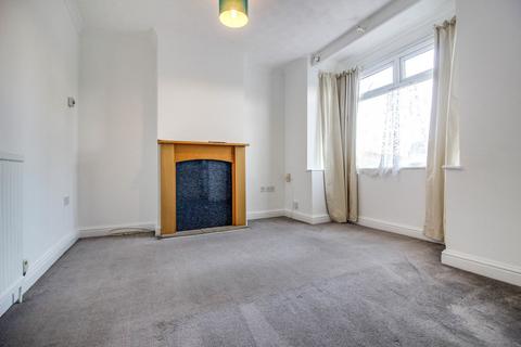 2 bedroom end of terrace house to rent, Cobden Road, Swindon SN2