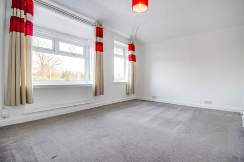 2 bedroom end of terrace house to rent, Cobden Road, Swindon SN2