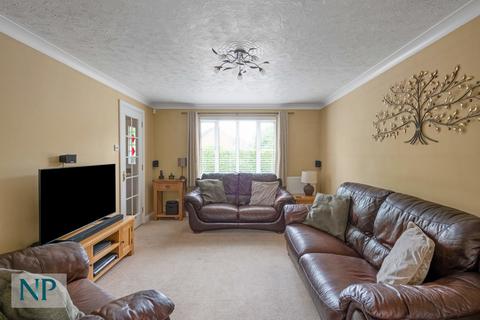 4 bedroom detached house for sale, Barbour Gardens, Colchester CO2