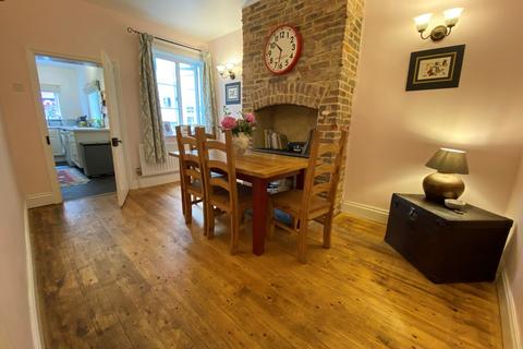 51 Carter Street, Uttoxeter, ST14 8EY