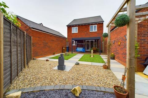 4 bedroom detached house for sale, Allen Way, Fradley