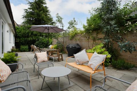 3 Dore Road, Sheffield, S17 3NA