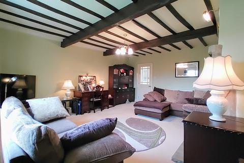 Upper Bailey Fold Farm Bailey Fold, Allerton, Bradford, BD15 8AA