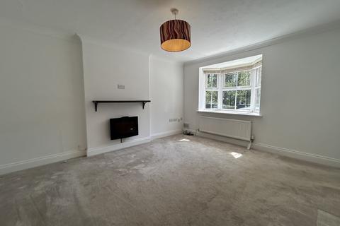 3 bedroom end of terrace house for sale, Hursley Road, Chandler's Ford