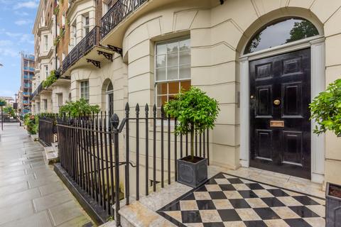 2 bedroom flat to rent, Montagu Square, London