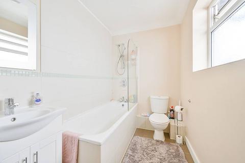 21 Faraday Road, London, W3 6JB