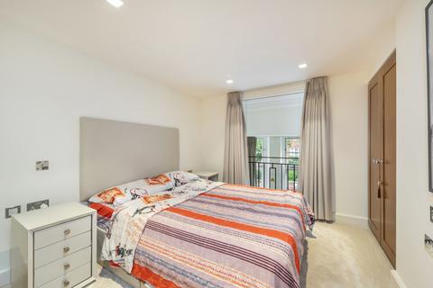2 bedroom flat for sale, Bay House, Kidderpore Avenue, Hampstead, London