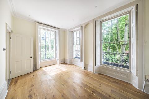 3 bedroom end of terrace house for sale, Halton Road, Islington, London