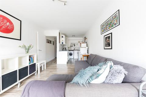 1 bedroom flat to rent, Elia Street, London