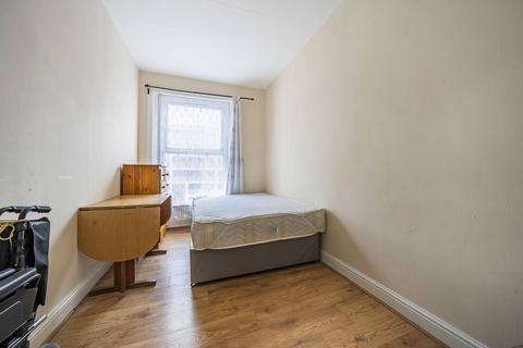 2 bedroom flat for sale, Malvern Road, Maida Hill, London, NW6