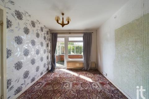 3 bedroom semi-detached house for sale, Lynton Drive, High Lane, Stockport, SK6