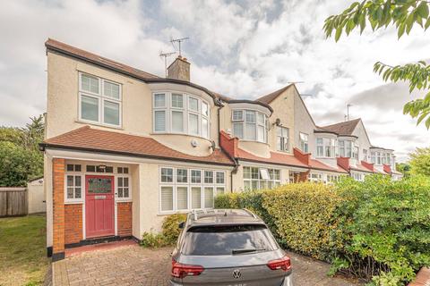 4 bedroom semi-detached house for sale, Hillcourt Avenue, West Finchley, London, N12