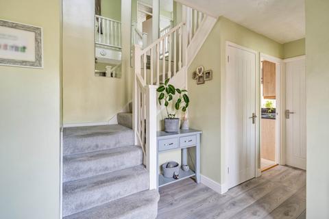 21 Hampton Drive, Grange Park, Swindon, SN5 6EU