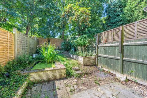 4 bedroom house to rent, Forestholme Close, Forest Hill, London, SE23