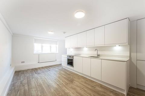 Studio to rent, Finchley Road, Temple Fortune, London, NW11
