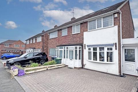 3 bedroom semi-detached house for sale, Heath Close, Tipton