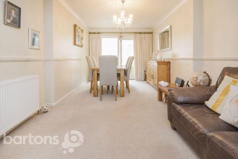 12 Dovedale Road, Rotherham, S65 3AJ
