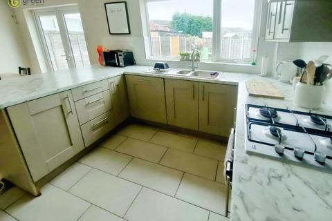 95 Rover Drive, Castle Bromwich, Birmingham, B36 9LB