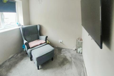 95 Rover Drive, Castle Bromwich, Birmingham, B36 9LB